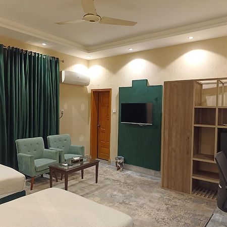 Hotel Vip Express Peschawar Exterior foto