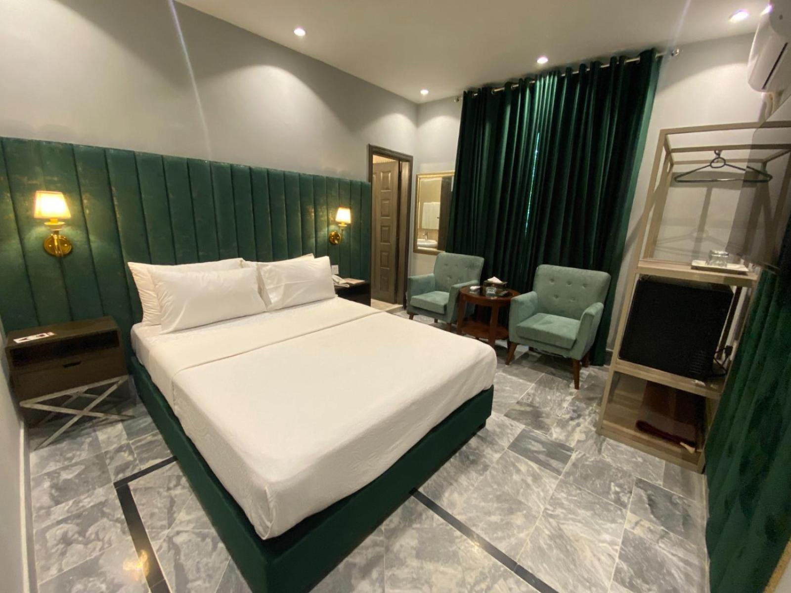 Hotel Vip Express Peschawar Exterior foto